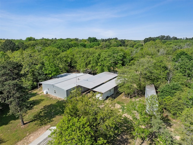 bird's eye view with a view of trees