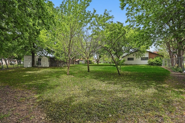 112 Bow Creek Cir, Red Oak, TX 75154 - view of yard