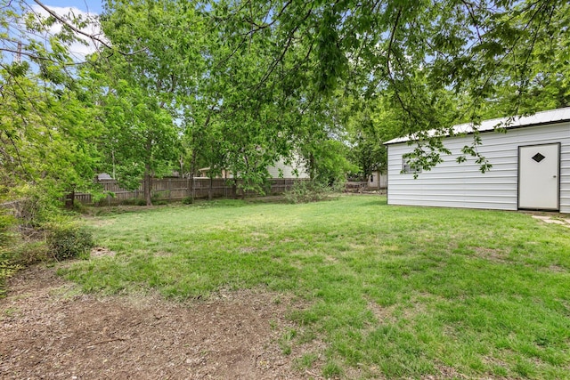 1425 E Cherry, Sherman, TX 75090 - view of yard featuring fence and an outbuilding