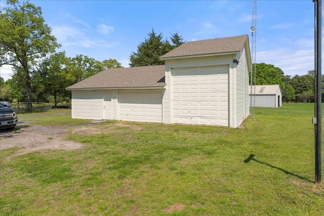 view of detached garage