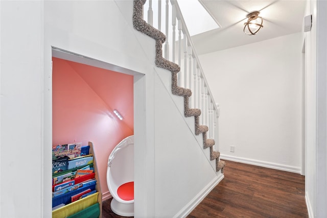 2744 Bay Meadows Ct, Farmers Branch, TX 75234 - stairs featuring wood finished floors and baseboards