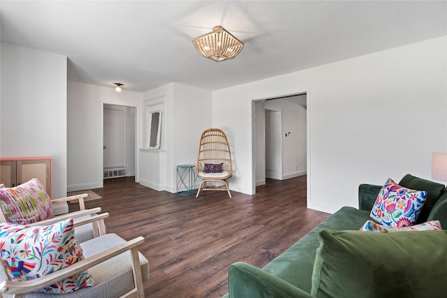 2744 Bay Meadows Ct, Farmers Branch, TX 75234 - living room with wood finished floors and baseboards