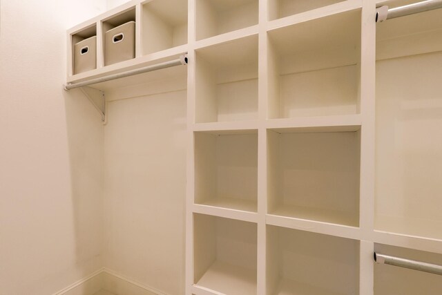 mudroom featuring baseboards