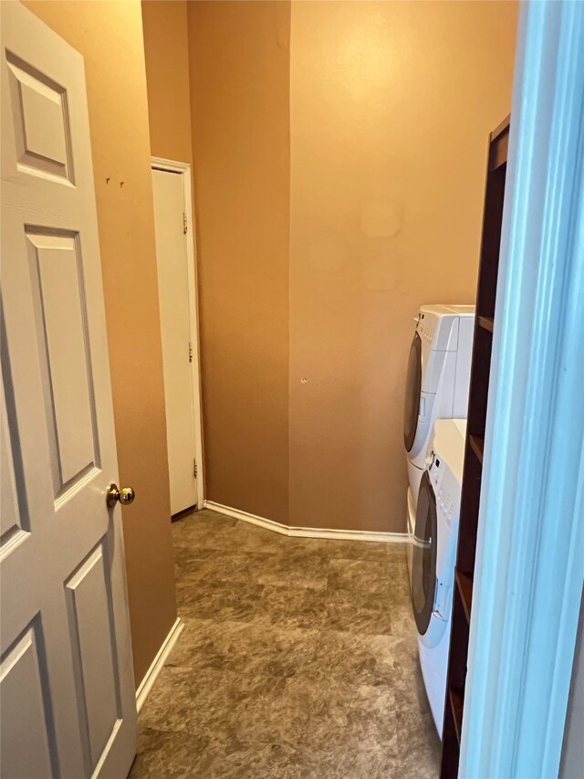 2210 Fairlands Dr, Garland, TX 75040 - laundry room with laundry area and independent washer and dryer