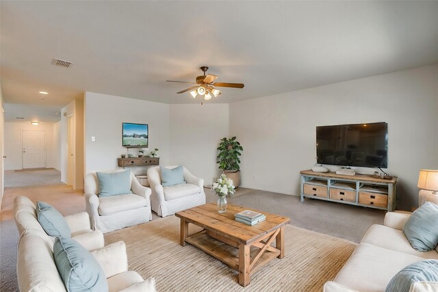 5817 Mirror Ridge Dr, Fort Worth, TX 76179 - full bath featuring a jetted tub