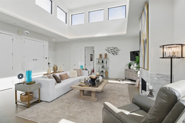 3923 Cole Ave Unit 303, Dallas, TX 75204 - living area featuring a high ceiling