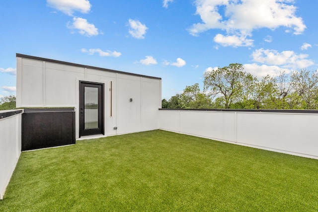 1926 Pueblo St, Dallas, TX 75212 - exterior space with a lawn and fence