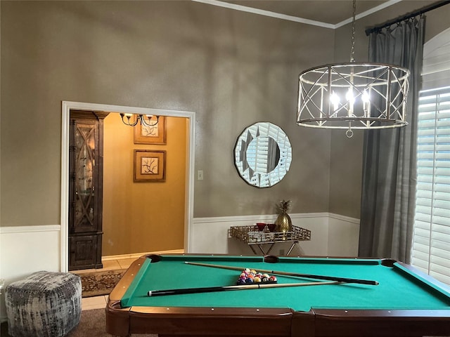 1302 Summit Dr, Mexia, TX 76667 - rec room featuring ornamental molding, a chandelier, and billiards