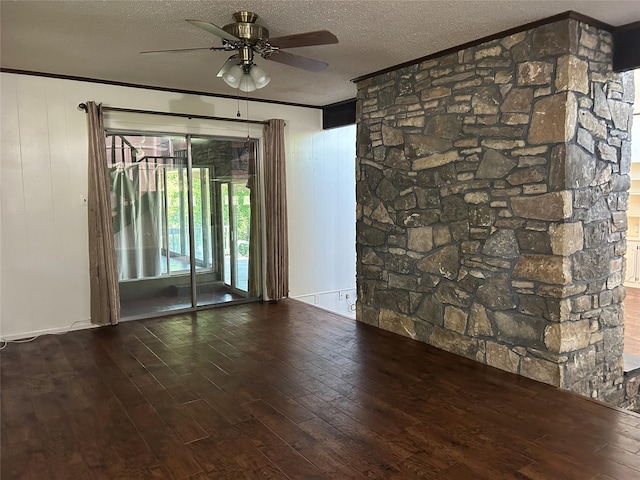 unfurnished room with a textured ceiling, crown molding, hardwood / wood-style flooring, and a ceiling fan