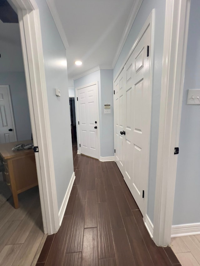 2631 Lillian St, Shreveport, LA 71103 - hallway featuring dark wood finished floors, baseboards, ornamental molding, and recessed lighting