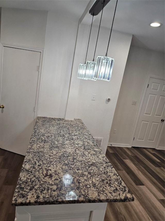 1704 Proctor Ave, Waco, TX 76708 - foyer entrance featuring dark wood finished floors, recessed lighting, a chandelier, and baseboards