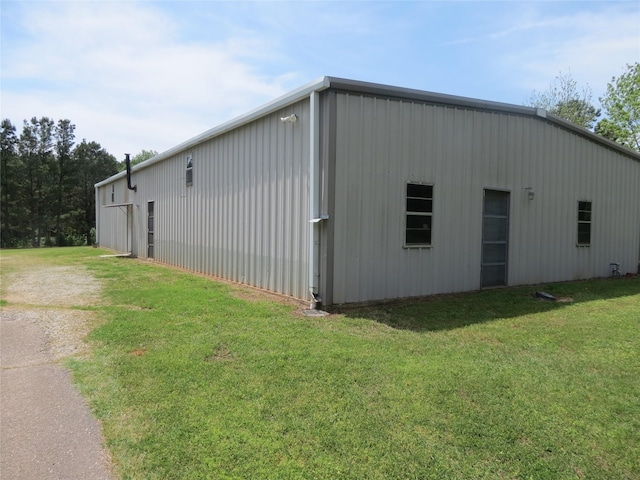 exterior space with a yard