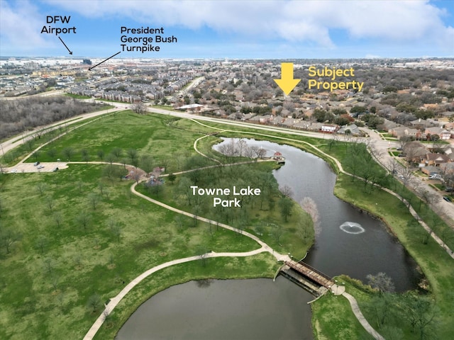 bird's eye view featuring a water view