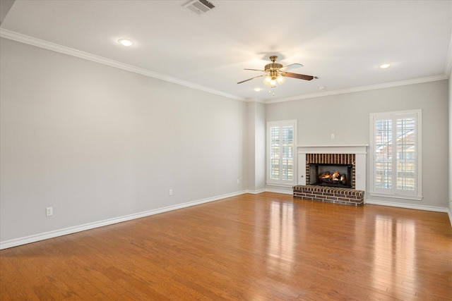 unfurnished living room with recessed lighting, wood finished floors, visible vents, baseboards, and ceiling fan