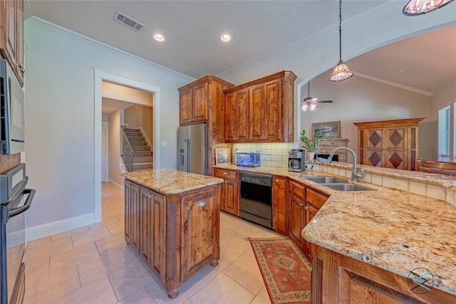 8650 Toler Pt, Larue, TX 75770 - kitchen featuring a sink, black appliances, decorative backsplash, ceiling fan, and visible vents