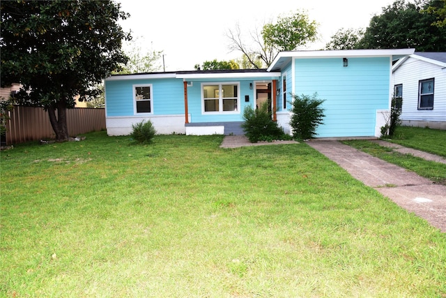 4841 Bromfield St, Dallas, TX 75216 - view of front of home featuring a front yard and fence