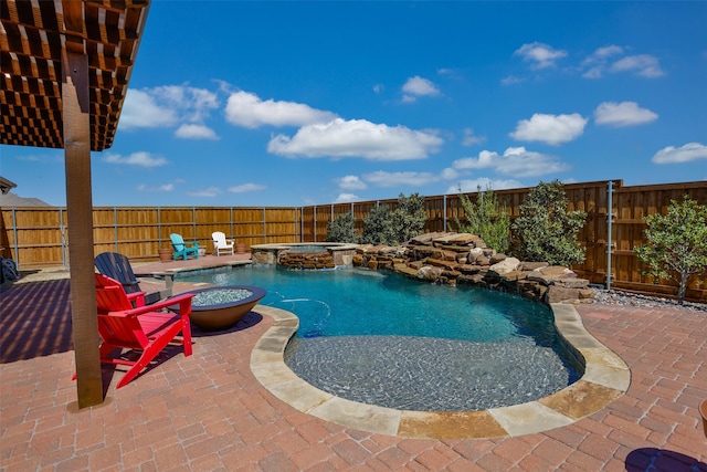 3236 Camden Creek Rd, Krum, TX 76249 - view of pool featuring a fenced backyard, a patio area, and a pool with connected hot tub