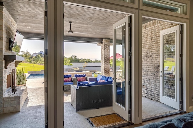 2161 Eagles Ridge Dr, Weatherford, TX 76087 - view of doorway