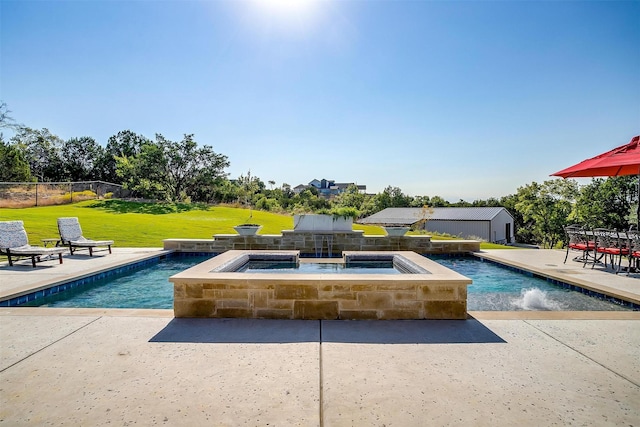 2161 Eagles Ridge Dr, Weatherford, TX 76087 - pool featuring a yard, a patio, an in ground hot tub, and fence