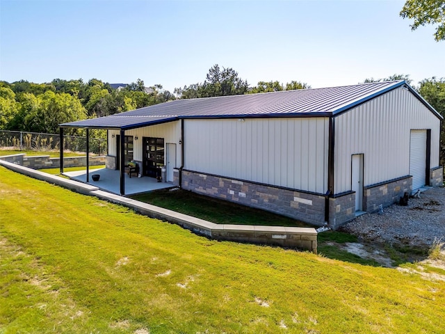 2161 Eagles Ridge Dr, Weatherford, TX 76087 - view of pole building featuring fence and a lawn