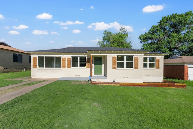 3712 Utah Ave, Dallas, TX 75216 - ranch-style house featuring crawl space, brick siding, and a front yard
