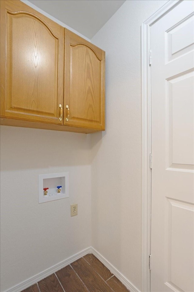 102 Park Cir, Mckinney, TX 75069 - clothes washing area featuring cabinet space, washer hookup, baseboards, and dark wood finished floors