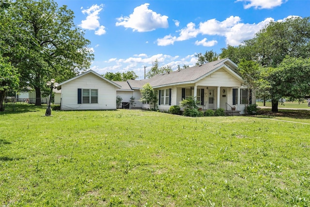 1302 E Mclennan Ave, Mart, TX 76664 - view of front of property with covered porch
