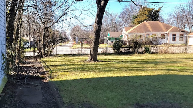 view of yard featuring fence