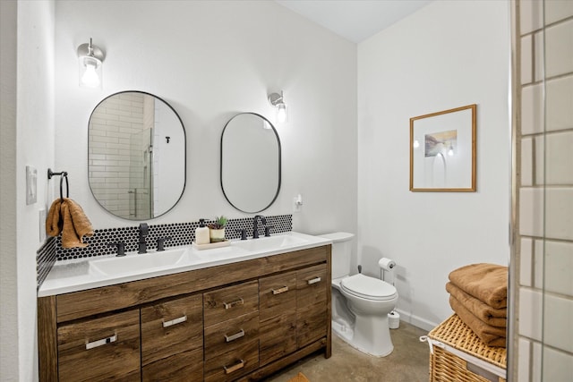 195 Lookout Pt, Stephenville, TX 76401 - full bathroom with double vanity, toilet, baseboards, concrete flooring, and a shower