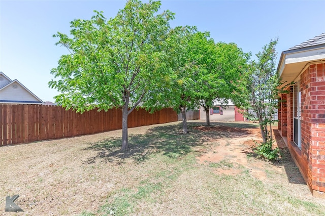 7018 Waterway Ln, Abilene, TX 79606 - view of yard with fence