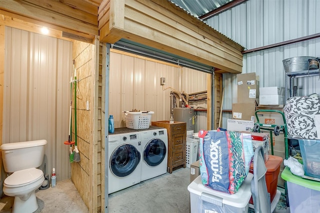 clothes washing area with laundry area and independent washer and dryer