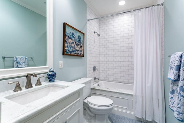 bathroom with recessed lighting, toilet, vanity, shower / tub combo with curtain, and crown molding