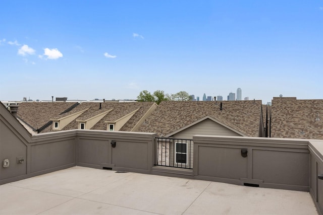 2635 Carmelita St, Dallas, TX 75212 - view of patio / terrace