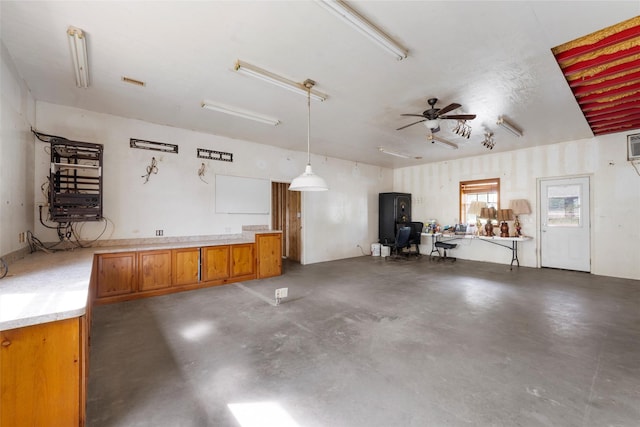 garage with ceiling fan