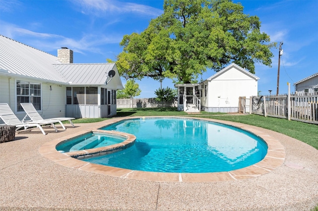 13122 Lipan Hwy, Lipan, TX 76462 - view of pool featuring a pool with connected hot tub, a sunroom, a fenced backyard, and a lawn
