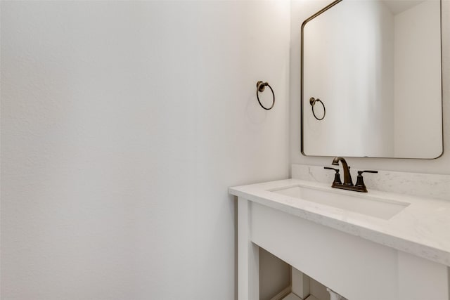 bathroom featuring a sink