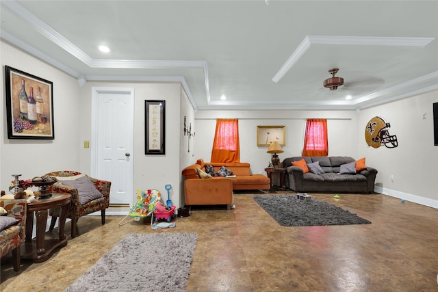 living area featuring recessed lighting, ornamental molding, baseboards, concrete floors, and ceiling fan