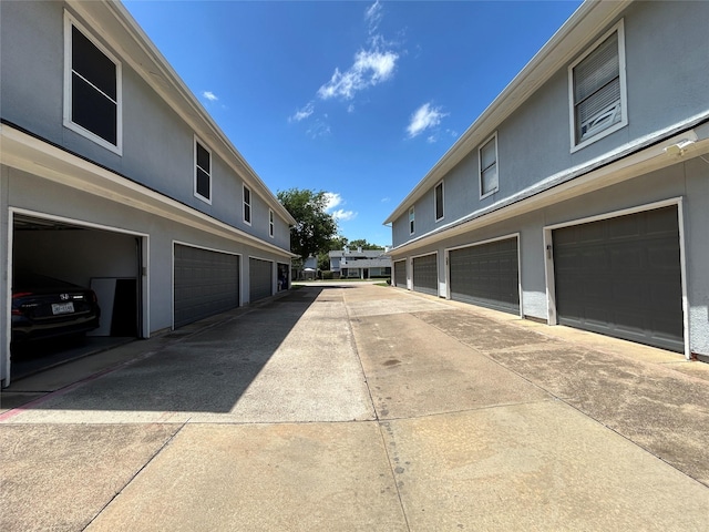 612 Ridgeline Dr, Hurst, TX 76053 - view of concrete road