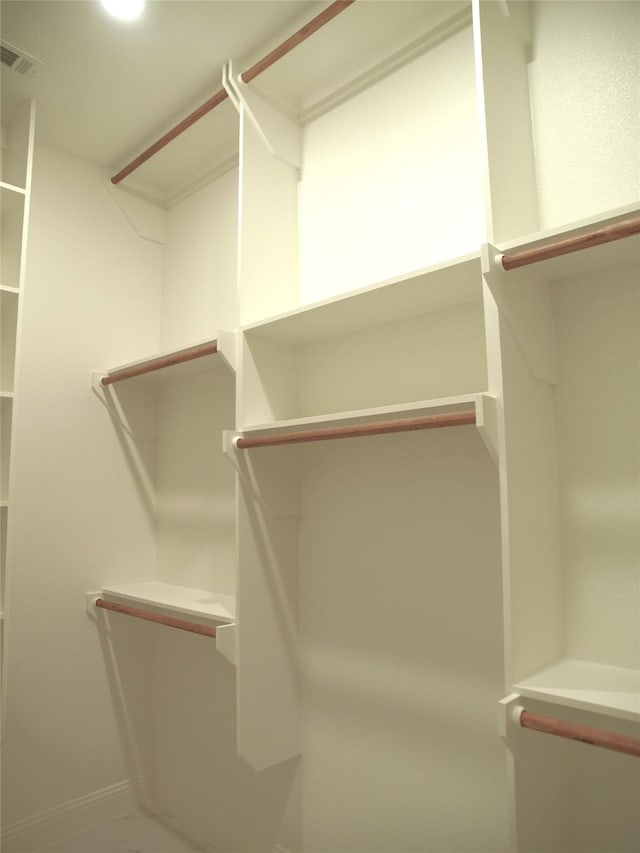 725 Raylan St, Springtown, TX 76082 - walk in closet featuring visible vents