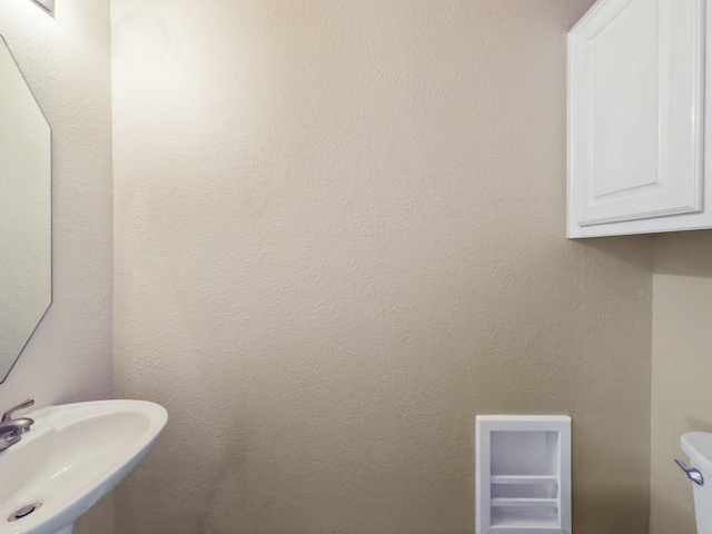 803 Sterling Ct, Allen, TX 75002 - half bath with a sink and toilet