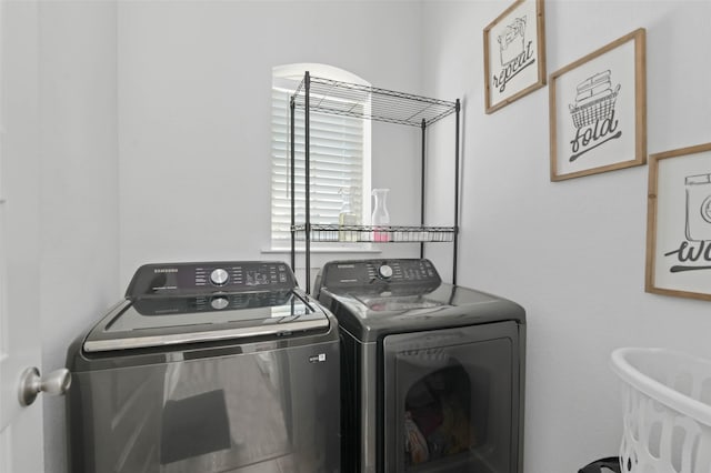 3023 Wind Knot Way, Royse City, TX 75189 - laundry room with independent washer and dryer