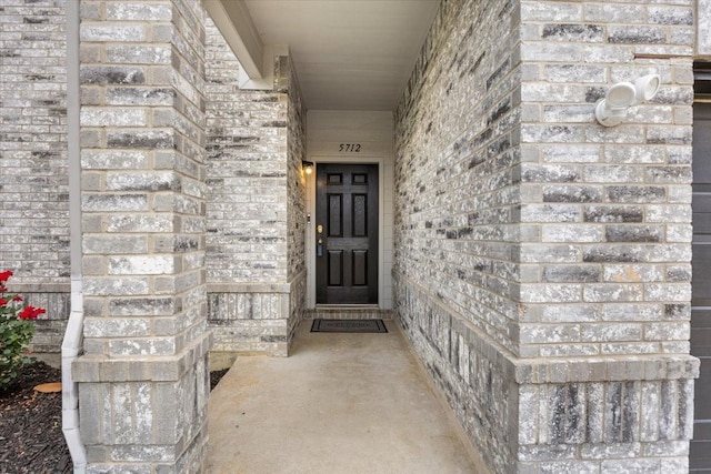 5712 Goldfinch Way, Dallas, TX 75249 - entrance to property featuring brick siding