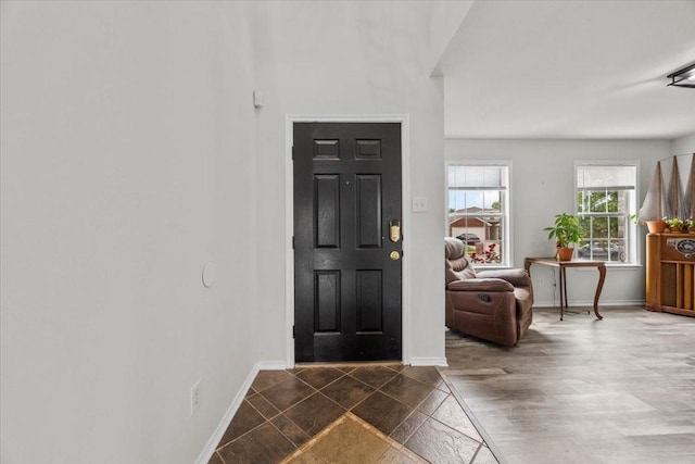 5712 Goldfinch Way, Dallas, TX 75249 - entrance foyer with baseboards