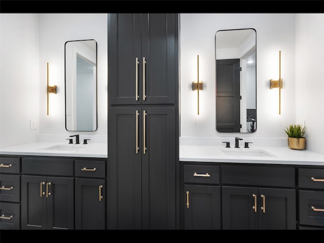 612 Glade Stream Ct, Azle, TX 76020 - full bath with two vanities and a sink