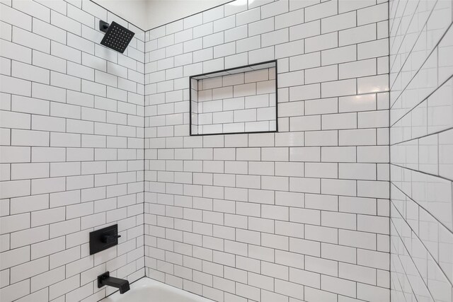 3319 Sheffield Dr, Arlington, TX 76013 - full bath with washtub / shower combination