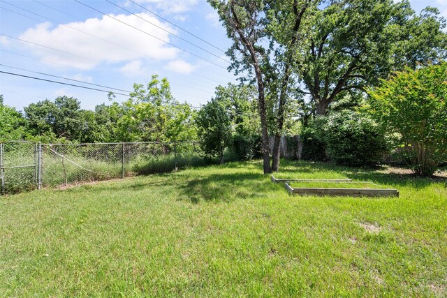 3319 Sheffield Dr, Arlington, TX 76013 - view of yard