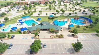 25 Cimarron Dr, Trophy Club, TX 76262 - aerial view of a pool