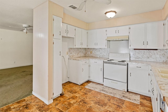 156 King Arthur Rd, Mabank, TX 75156 - kitchen with a ceiling fan, white range with electric cooktop, under cabinet range hood, backsplash, and light countertops