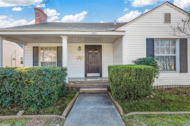 4209 Curzon Ave, Fort Worth, TX 76107 - view of exterior entry with a porch