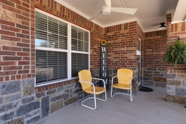 view of patio featuring ceiling fan